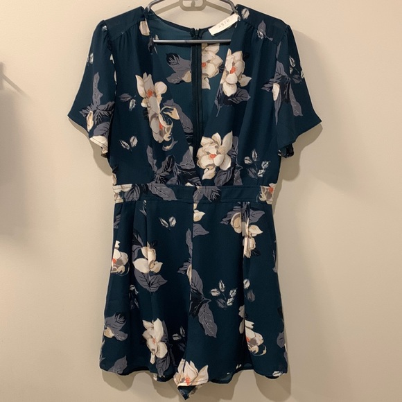 Astr Pants - Floral Short Sleeve Romper